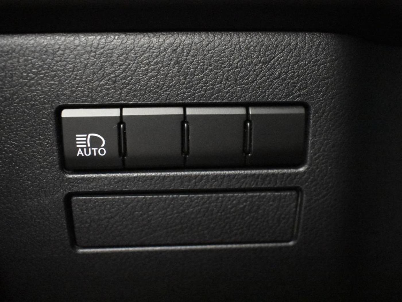 Foto van Lexus NX