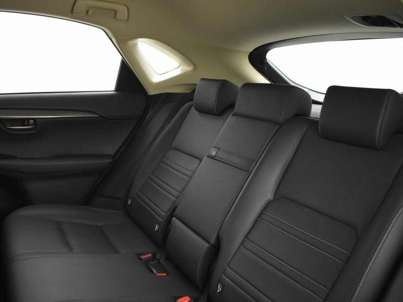 Foto van Lexus NX
