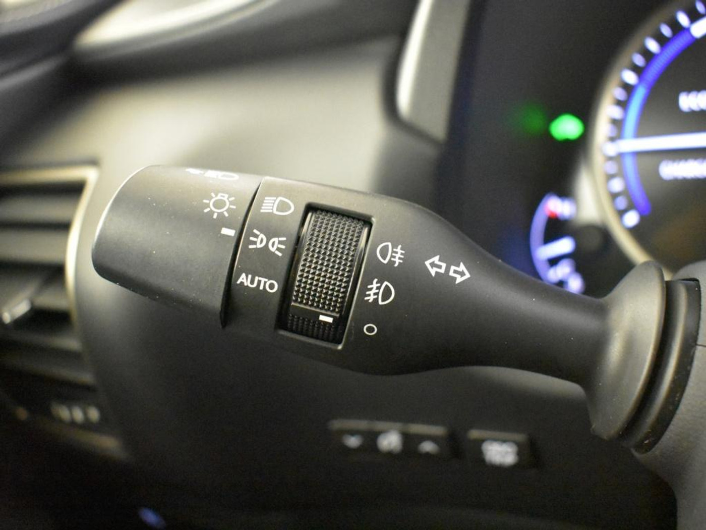 Foto van Lexus NX