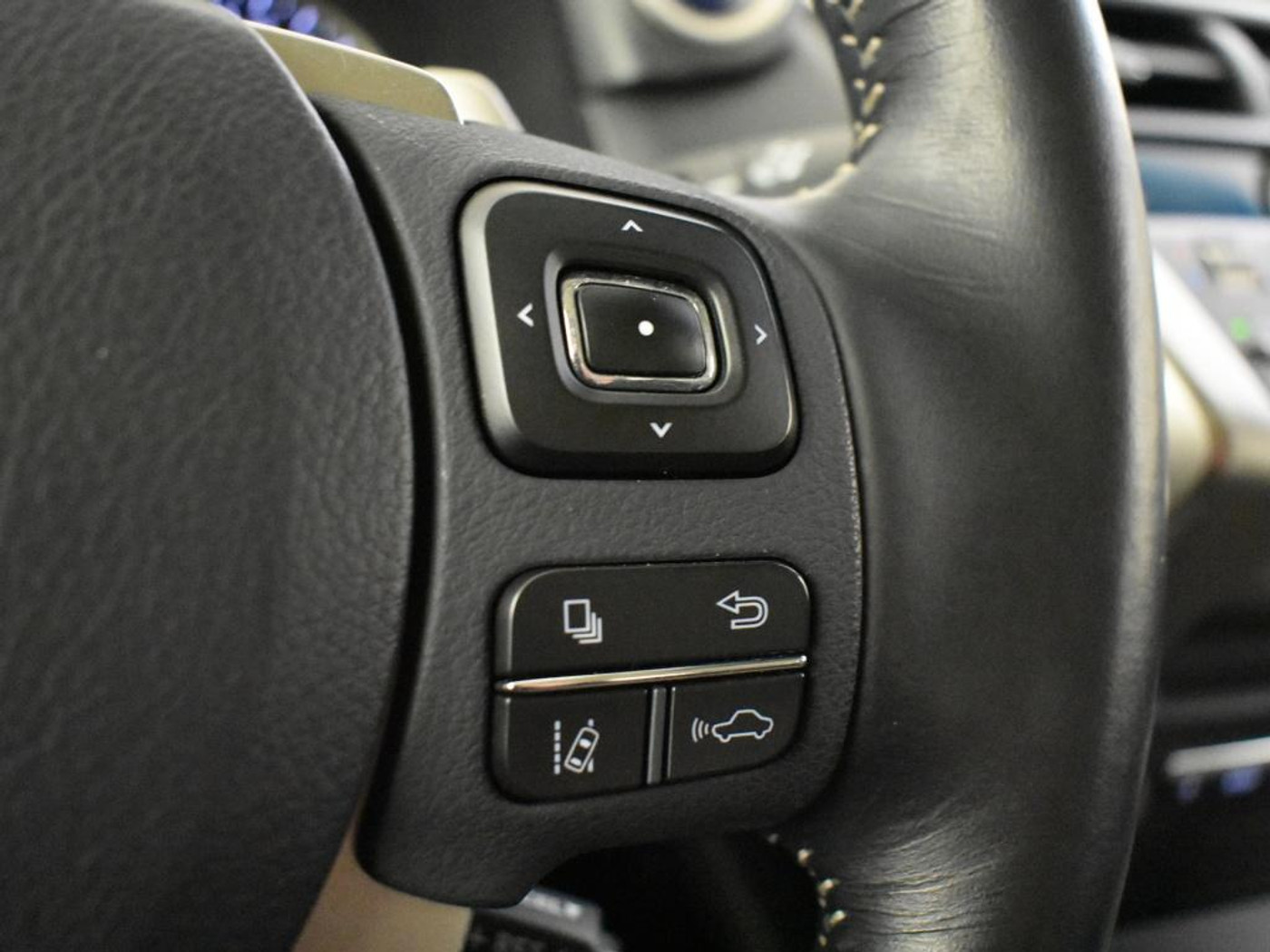 Foto van Lexus NX