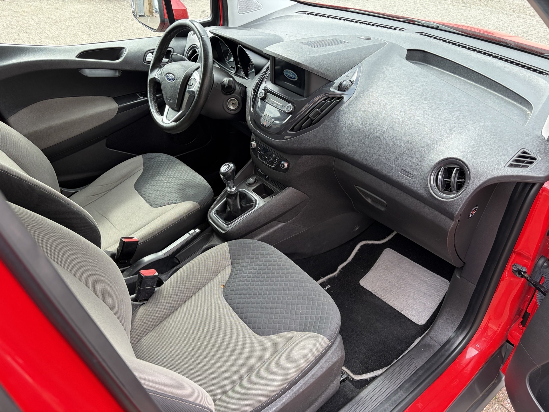 Foto van Ford Tourneo Courier