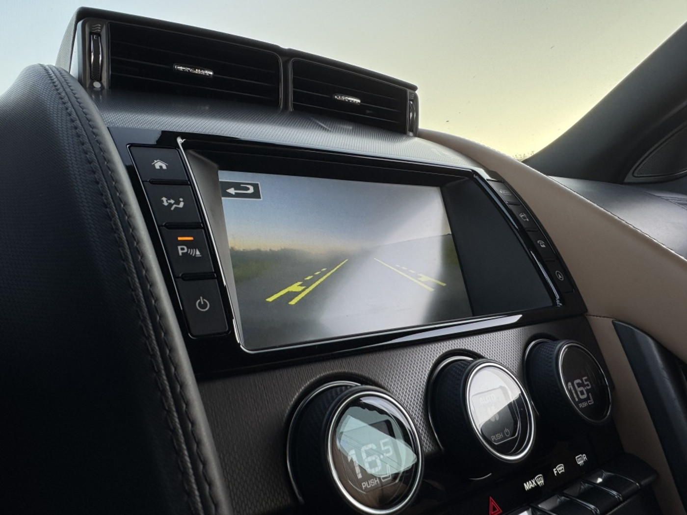 Foto van Jaguar F-type