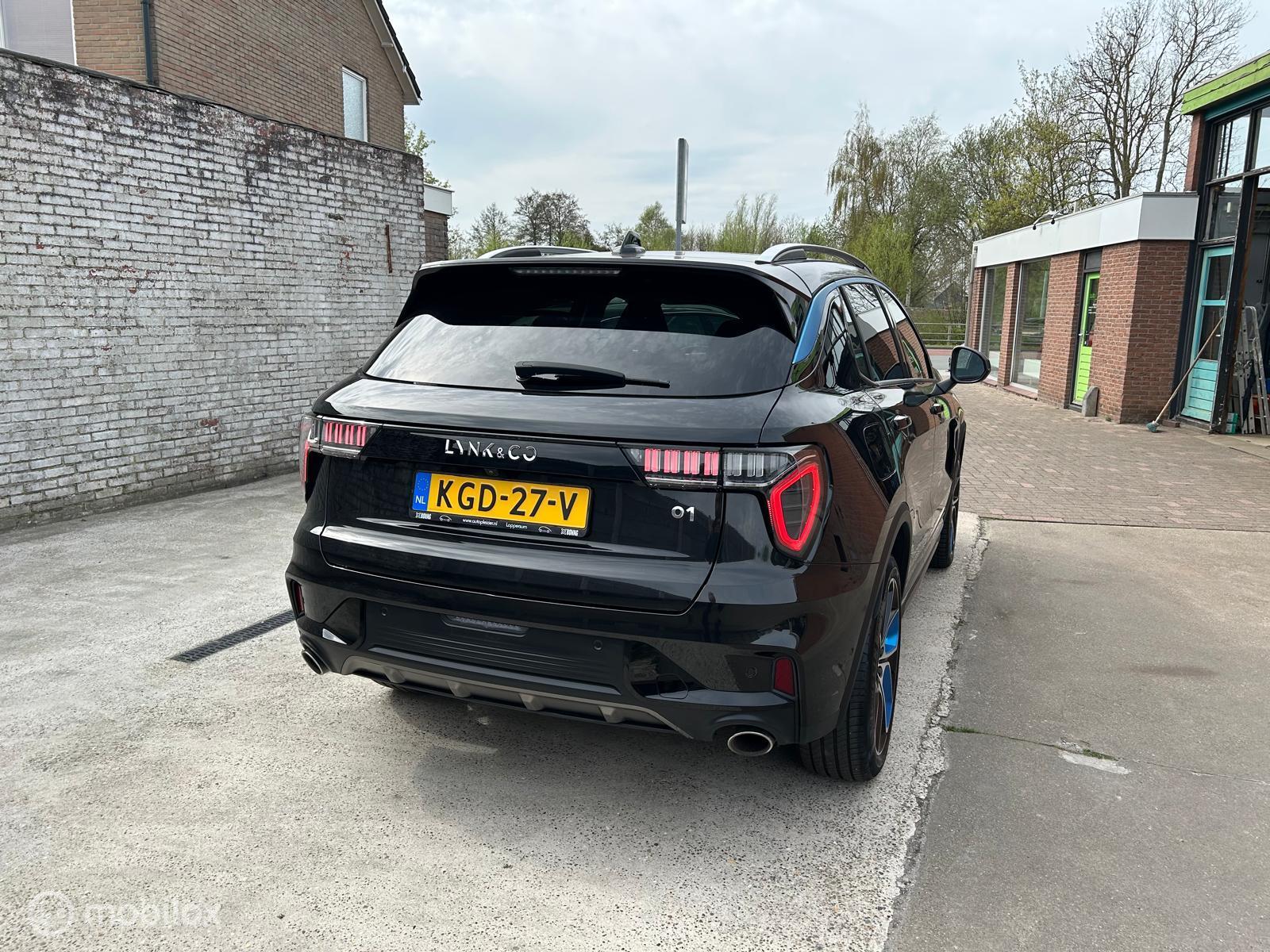 Foto van LYNK & Co 01