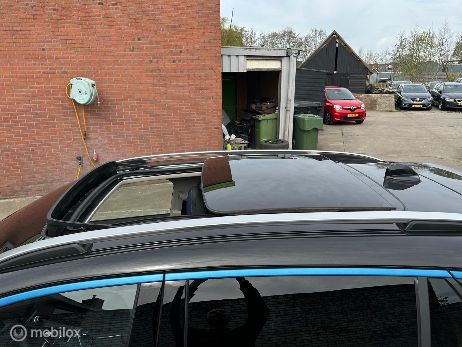 Foto van LYNK & Co 01