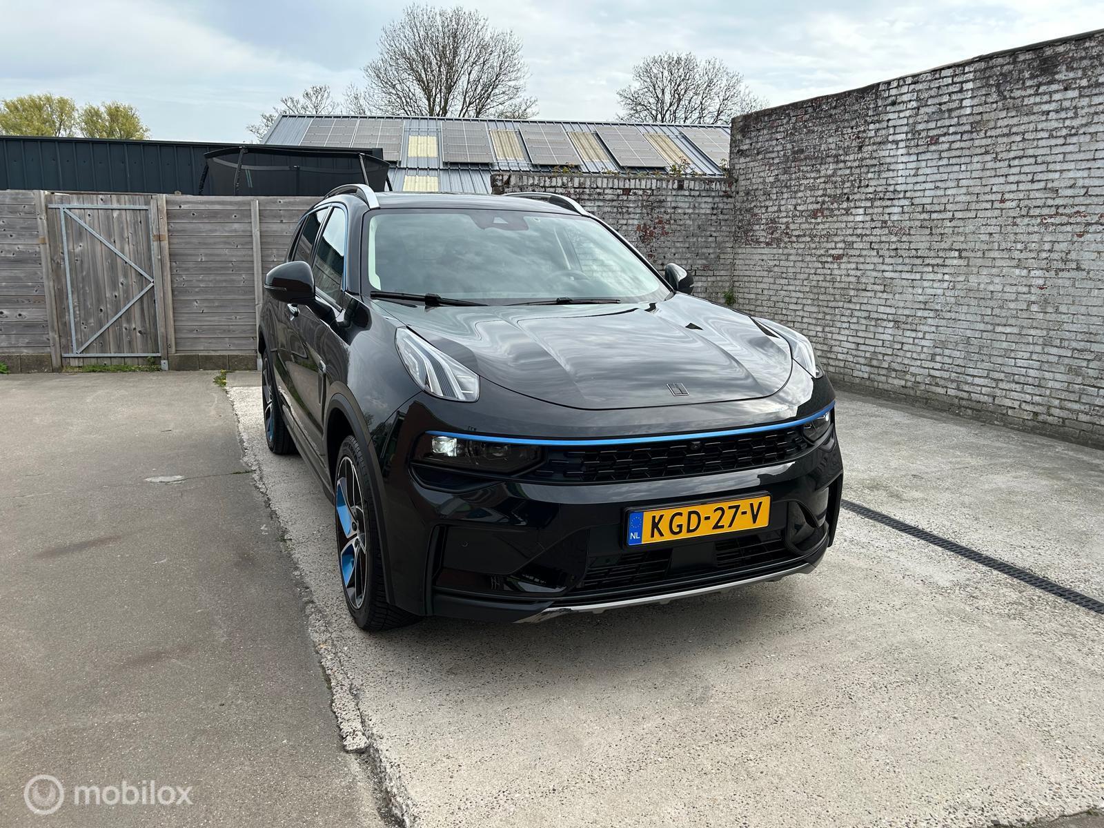 Foto van LYNK & Co 01