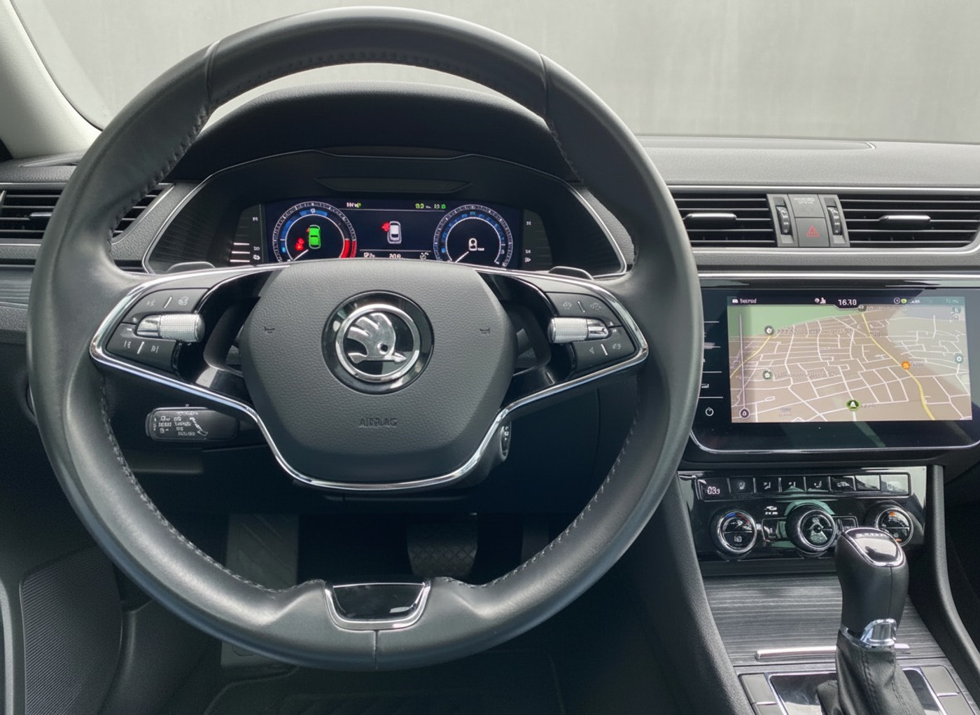 Foto van Škoda Superb Combi