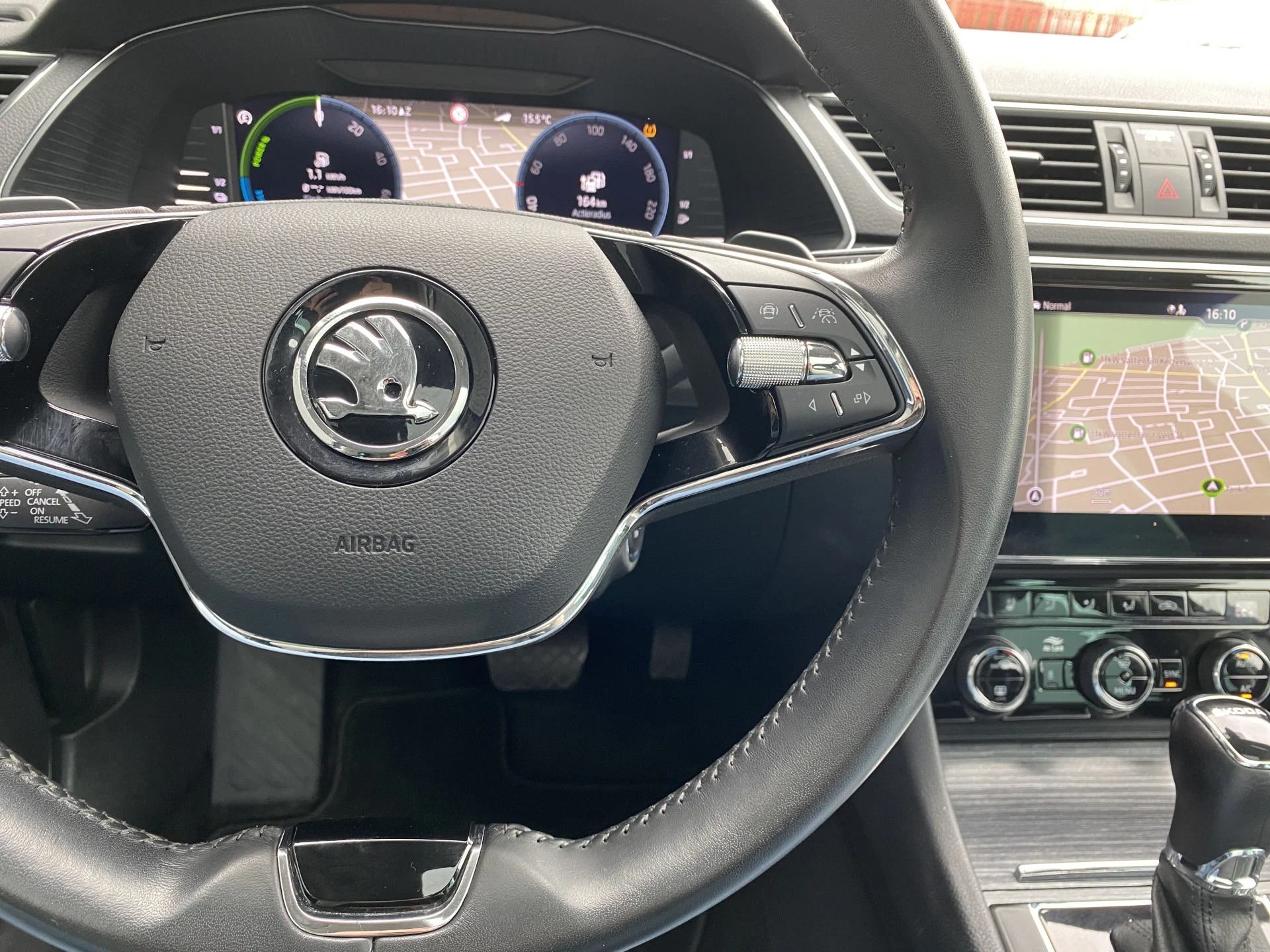 Foto van Škoda Superb Combi