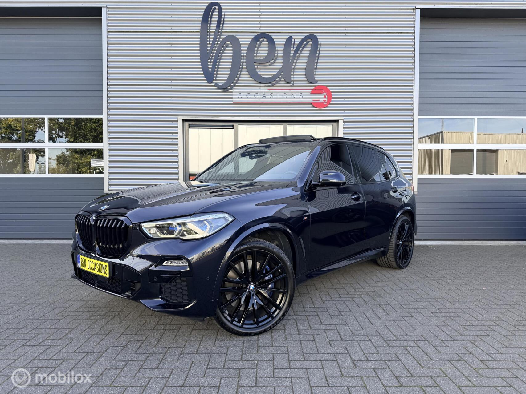 BMW X5 M50i High Executive BTW BOMVOLL TOPSTAAT!!! 2020 - voorkant