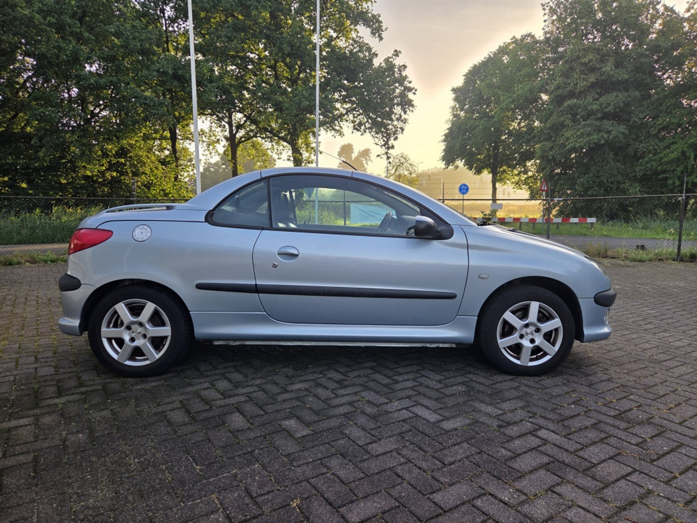 Foto van Peugeot 206 CC