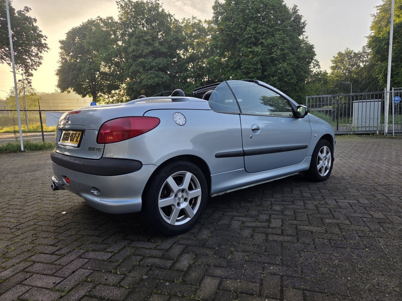 Foto van Peugeot 206 CC