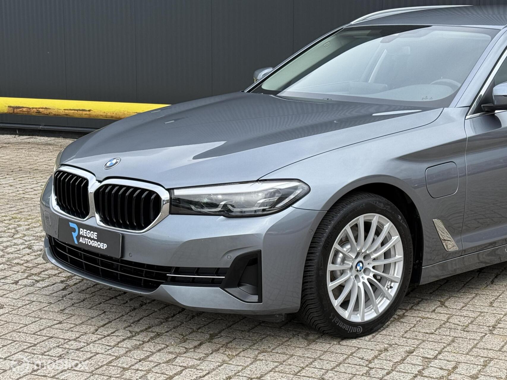Foto van BMW 530e