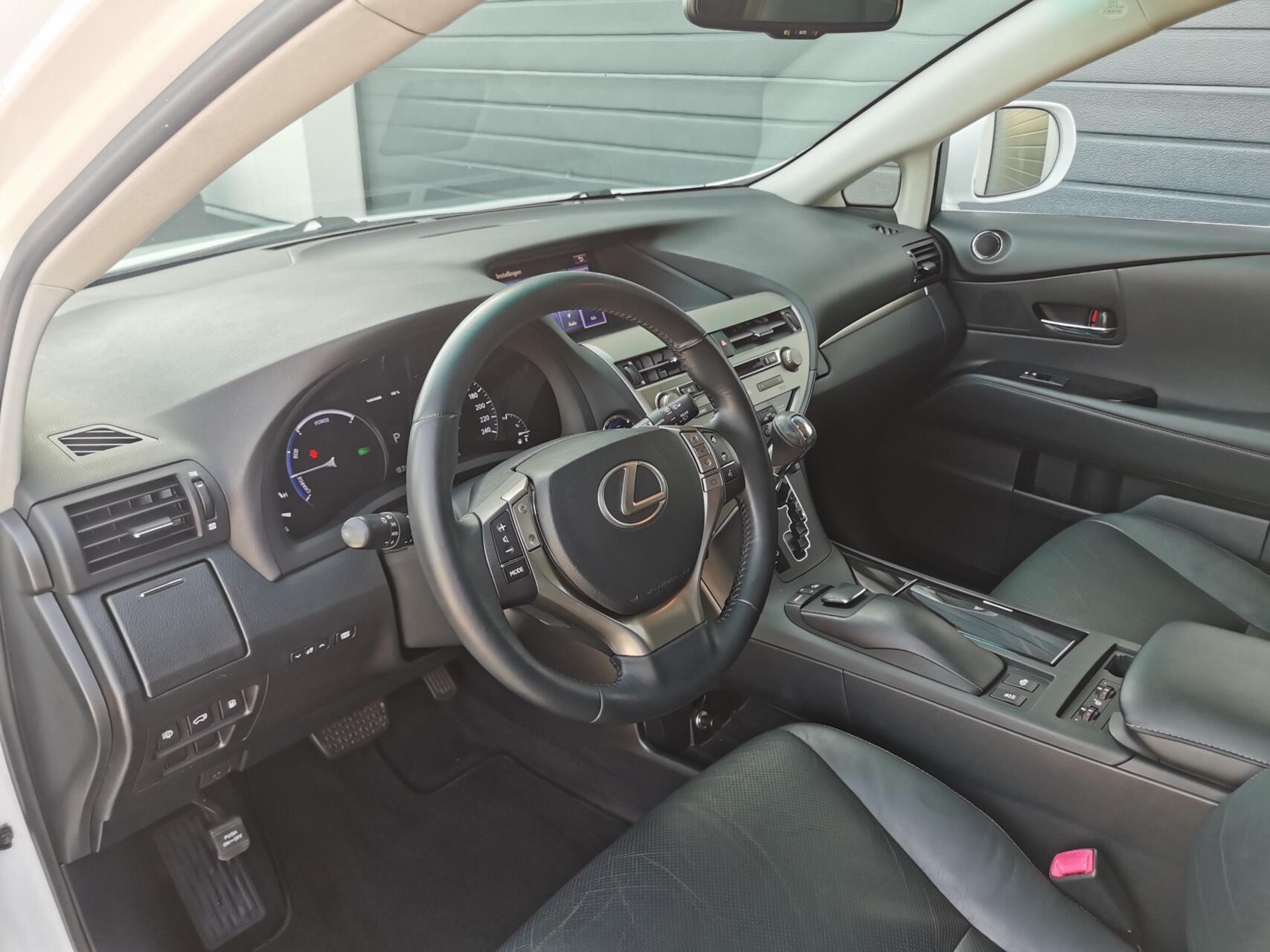 Foto van Lexus RX