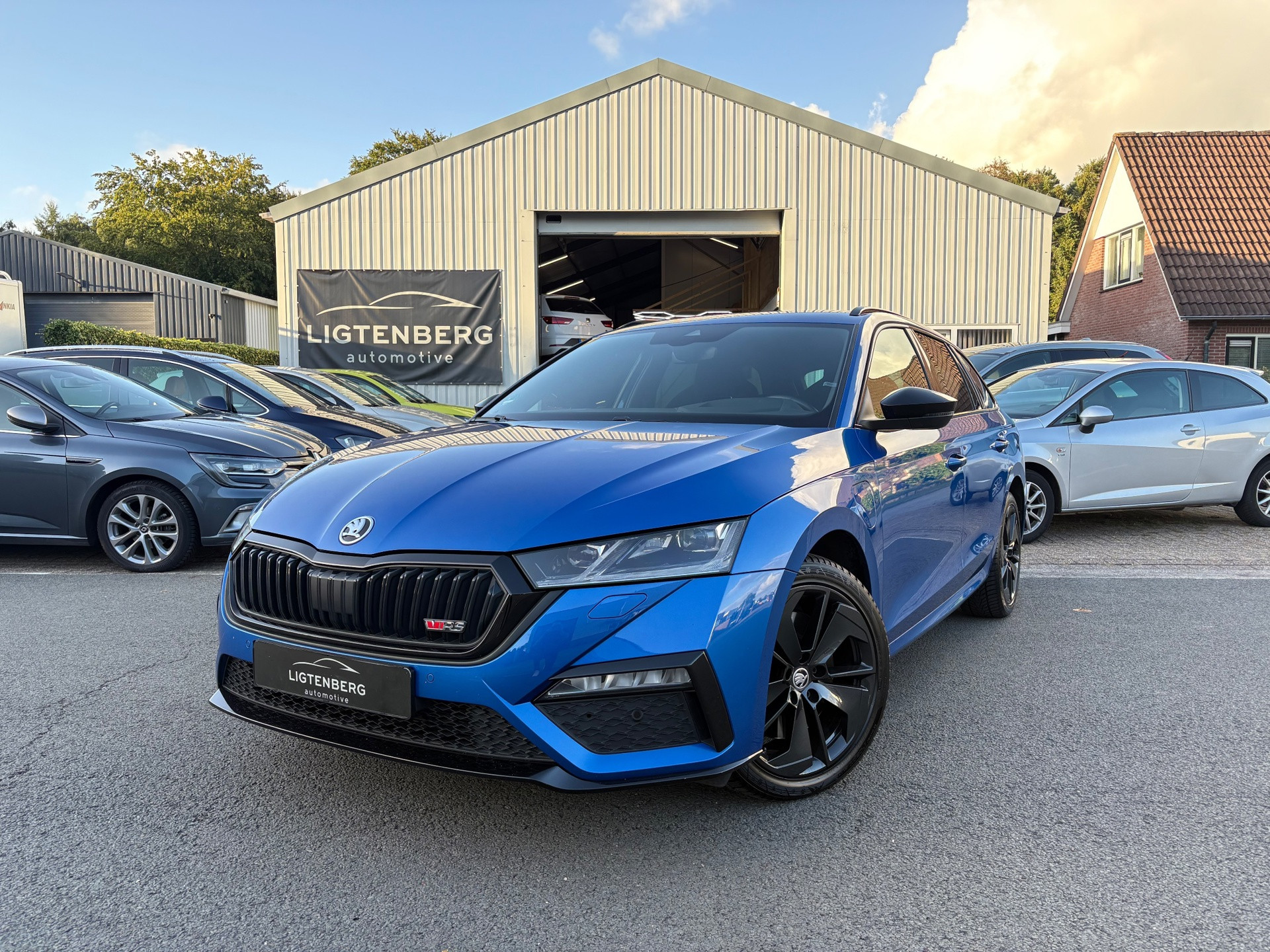 Skoda Octavia Combi 1.4 TSI iV PHEV Sportline Business PDC 2023 - voorkant