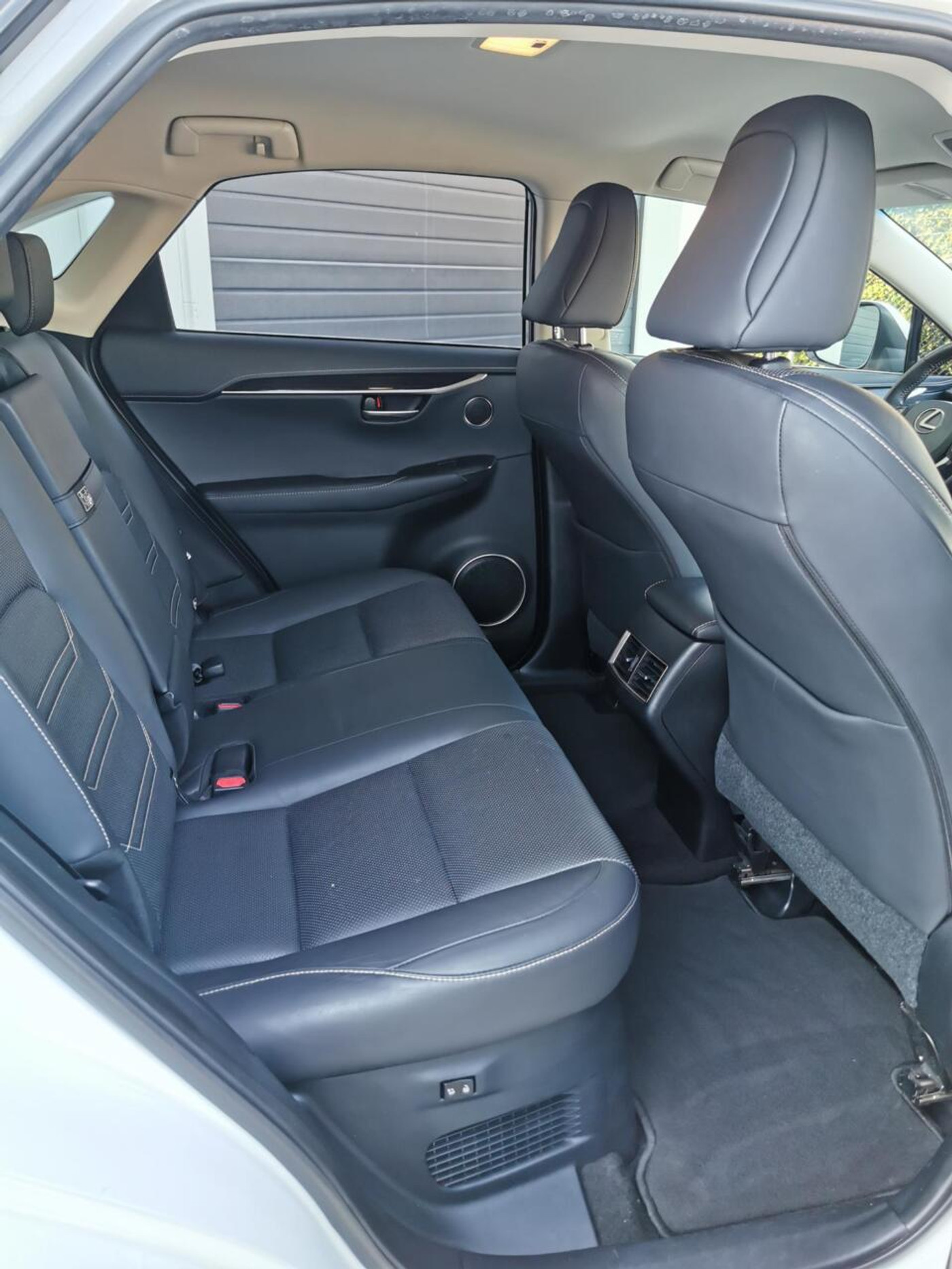 Foto van Lexus NX