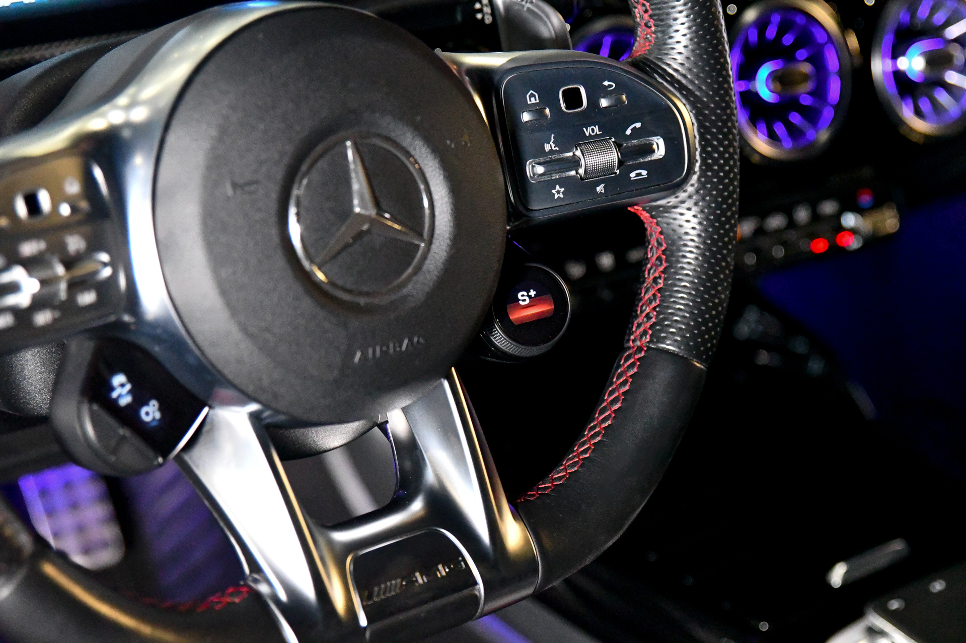 Foto van Mercedes-Benz AMG Cla 35