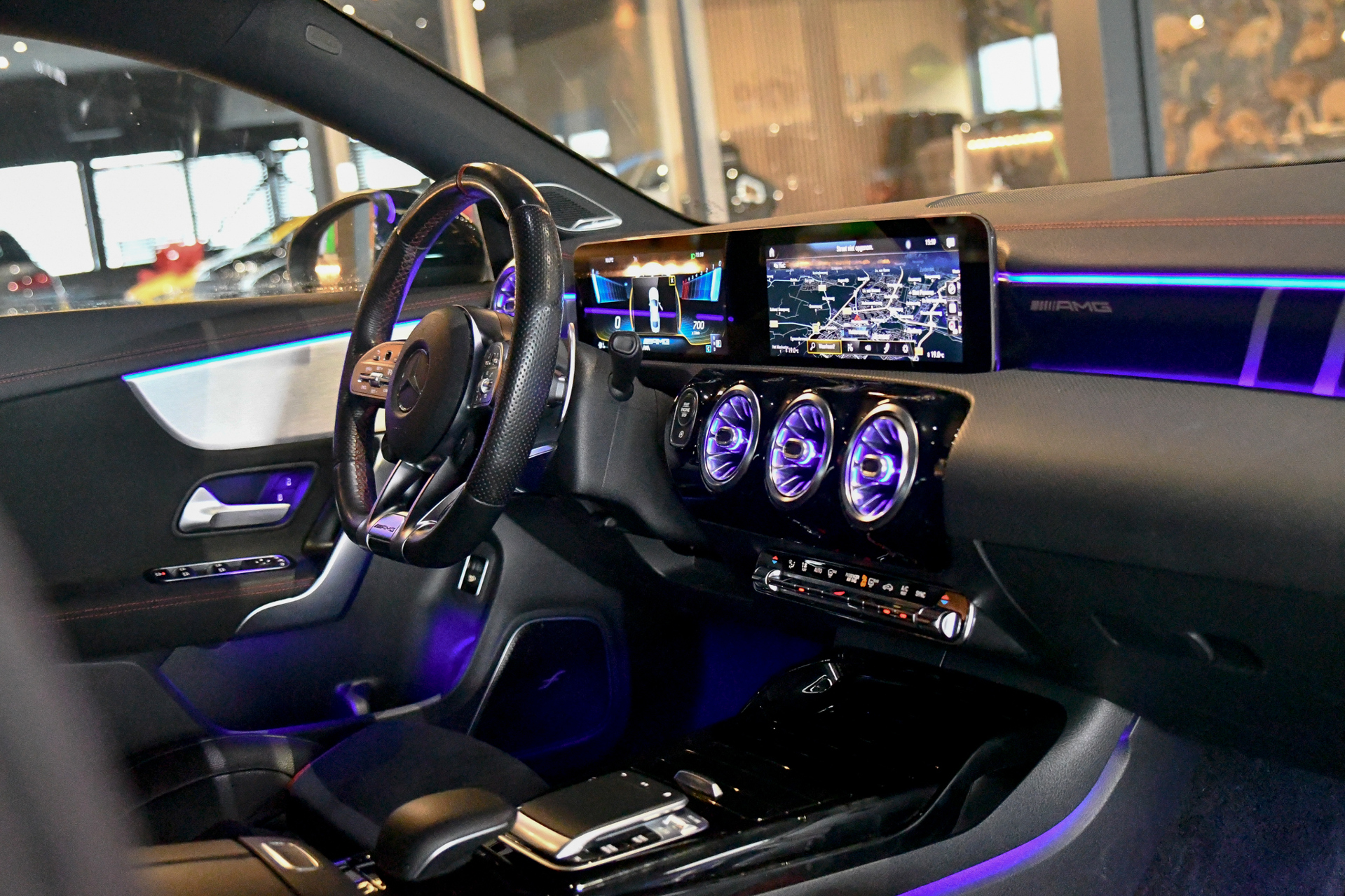 Foto van Mercedes-Benz AMG Cla 35