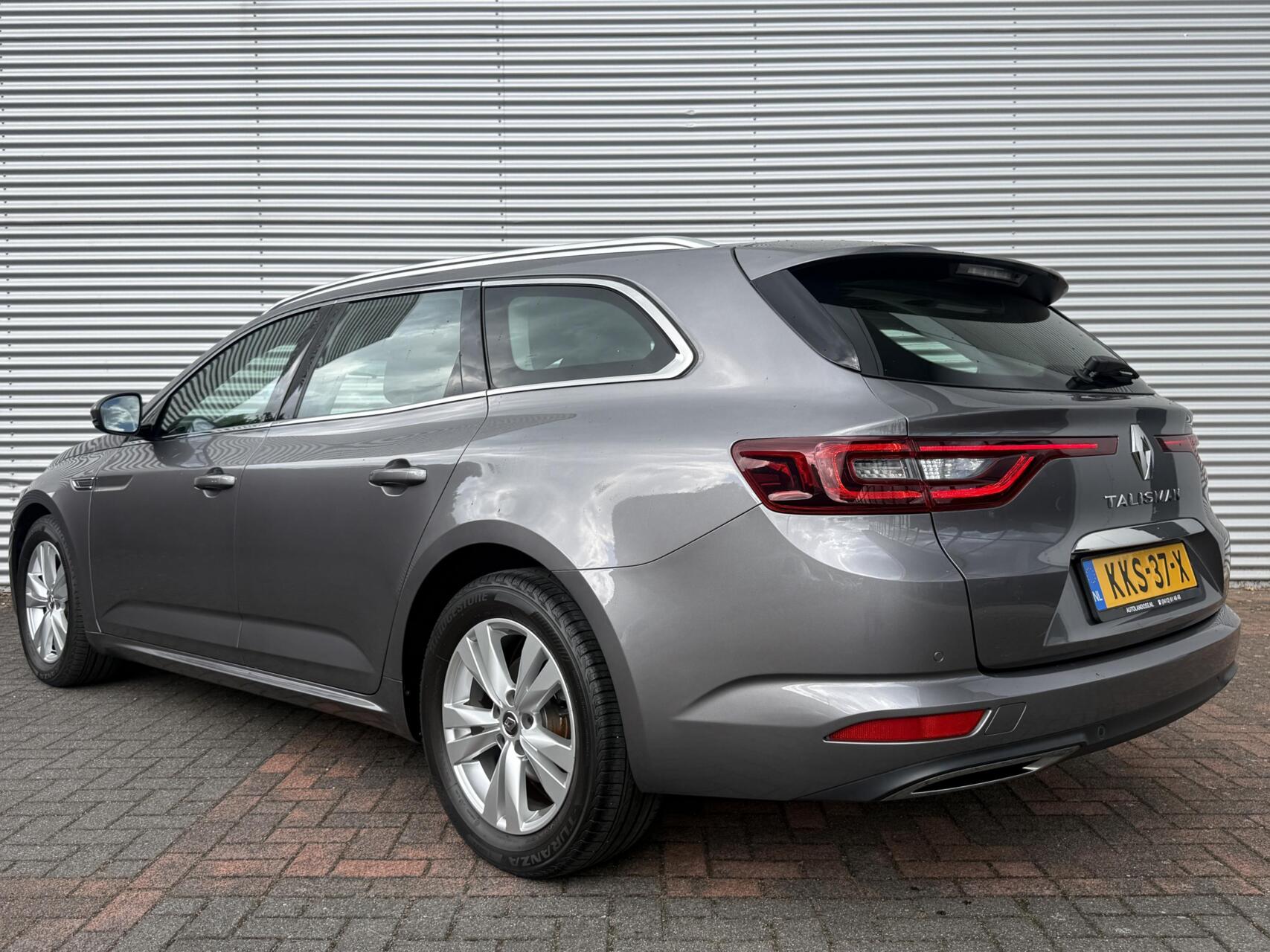 Foto van Renault Talisman Estate