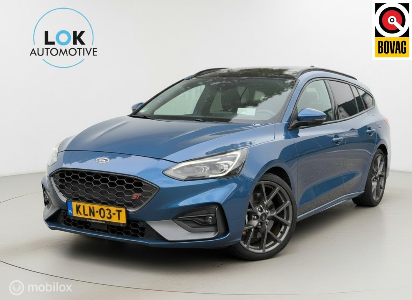 Ford Focus Wagon 2.3 EcoBoost ST-3 PANO|B&O|SFEER|HUD|RECARO| 2020 - voorkant