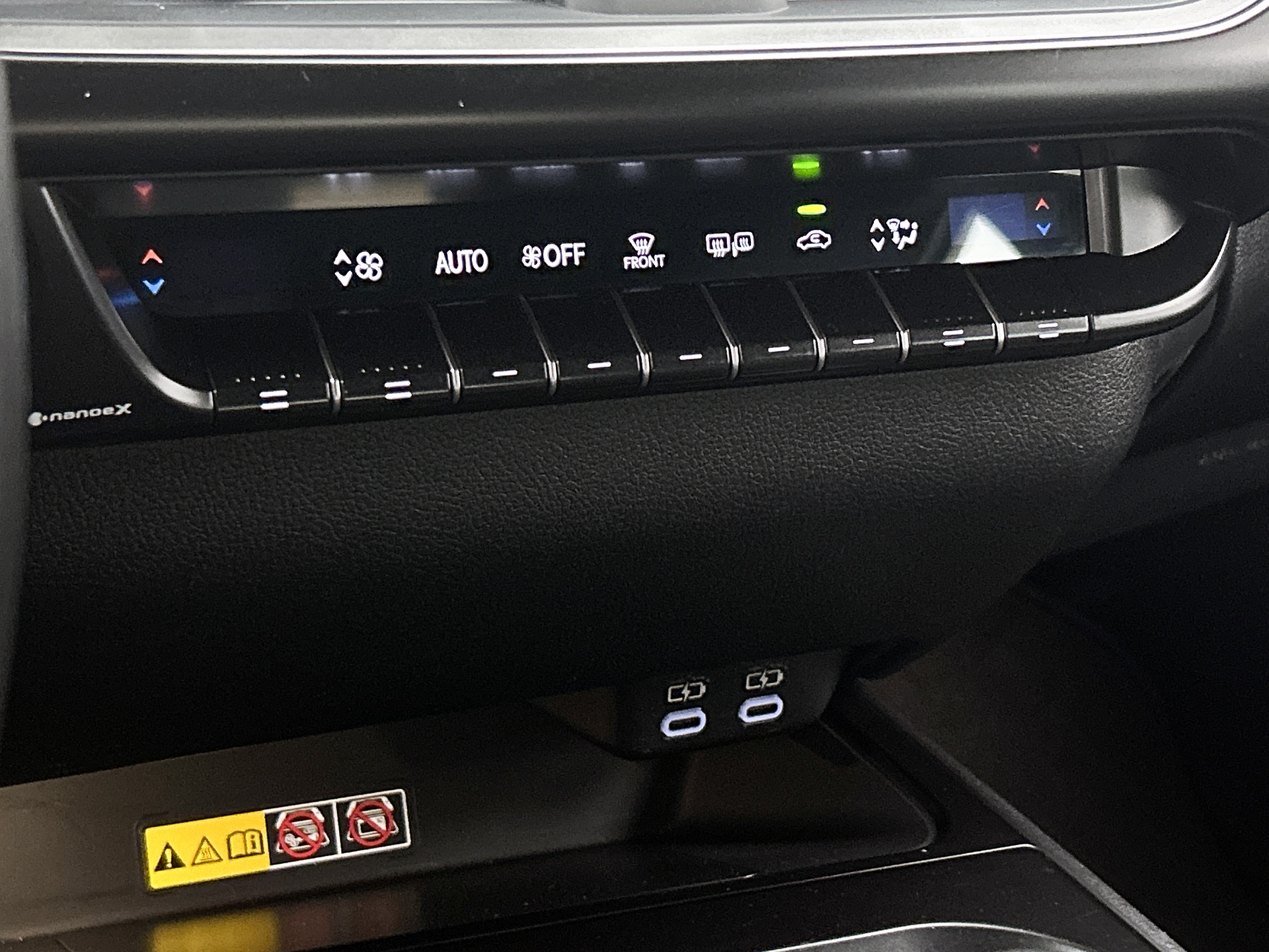 Foto van Lexus Ux