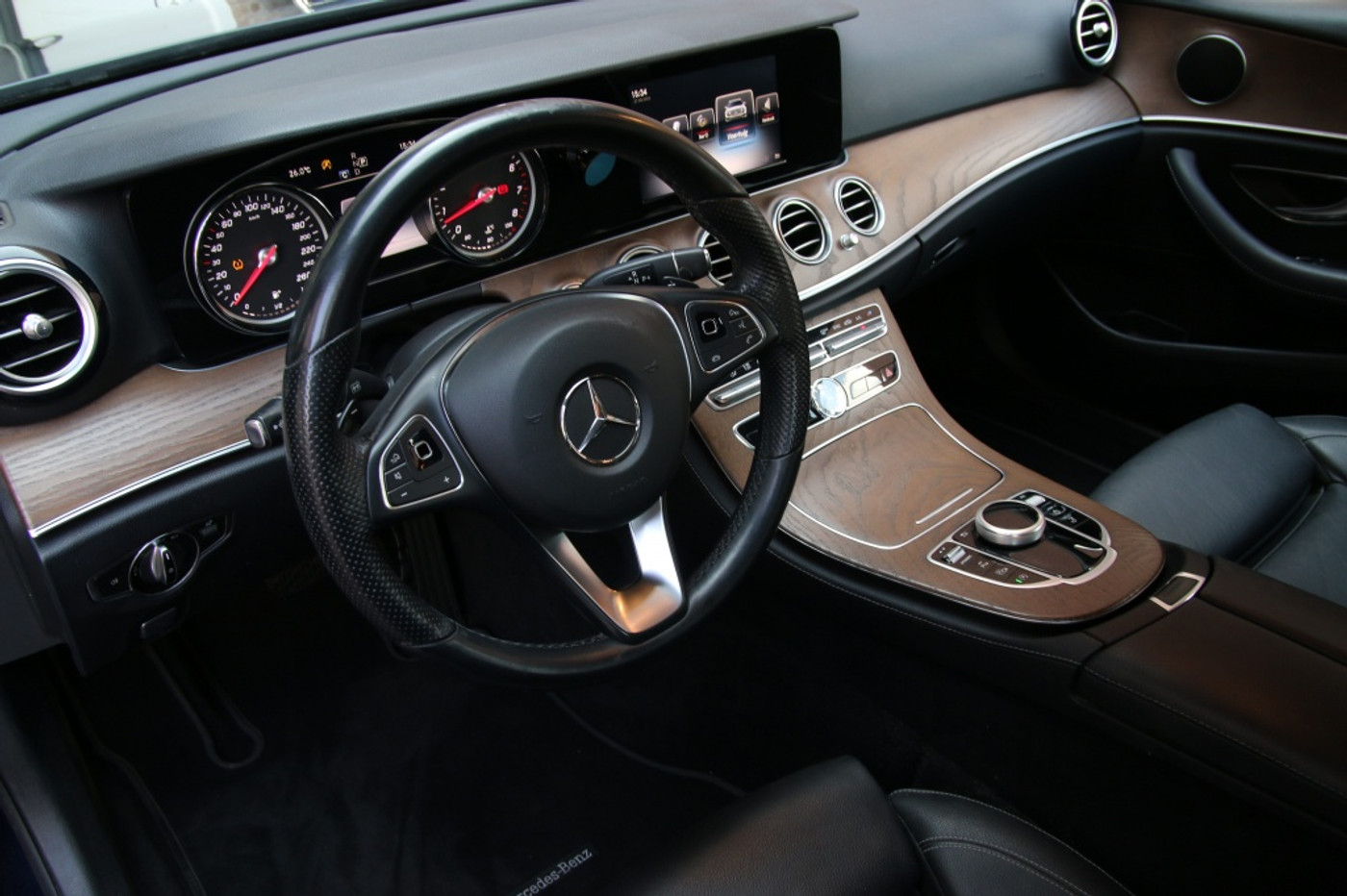 Foto van Mercedes-Benz E-klasse Estate
