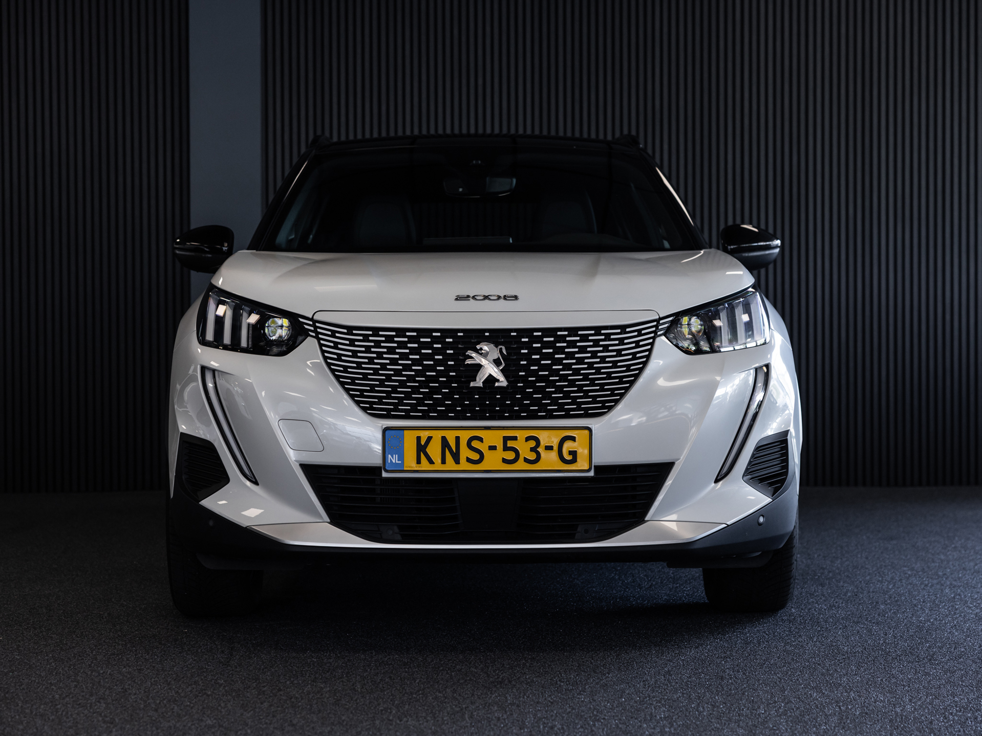 Foto van Peugeot E-2008