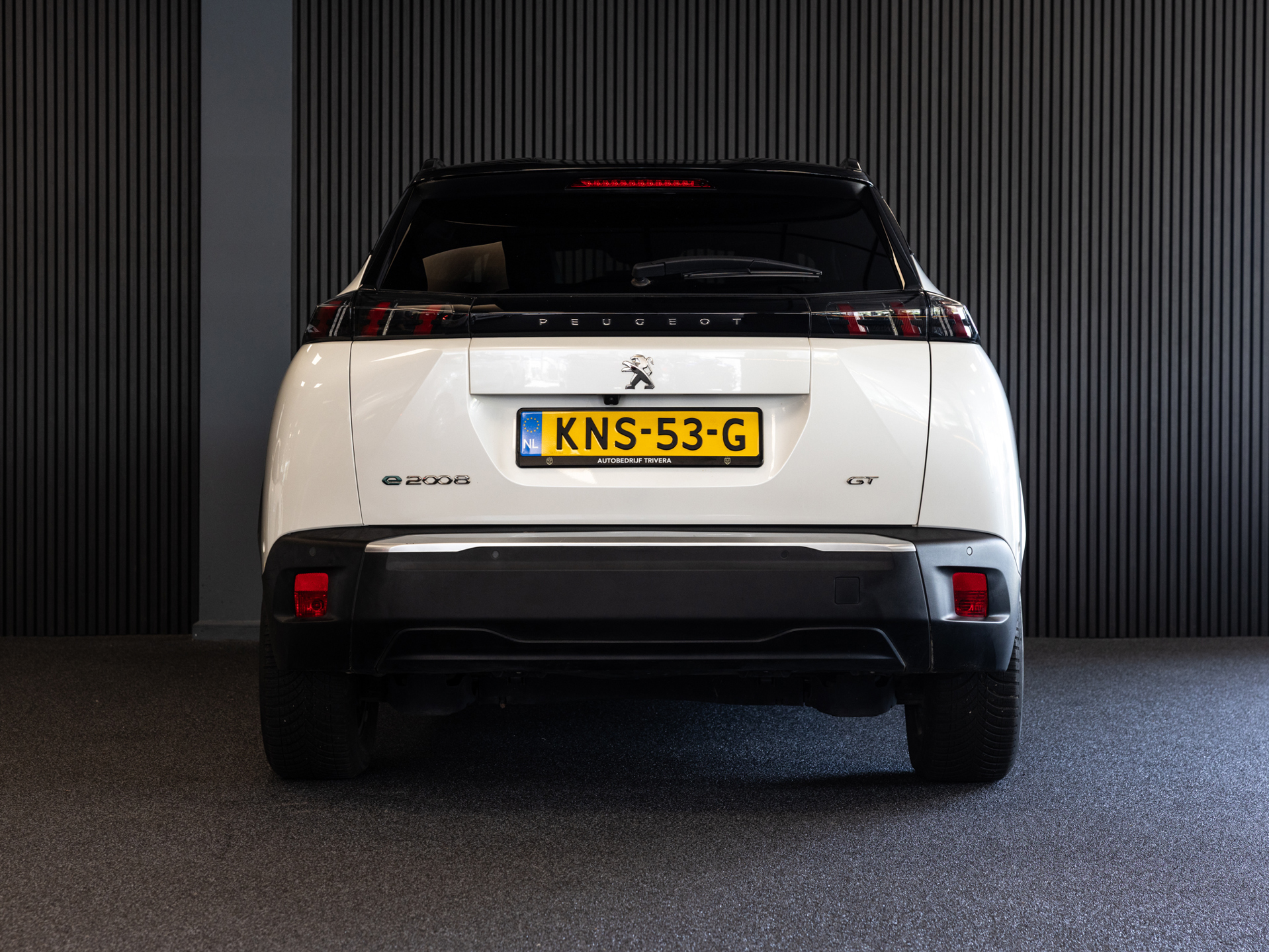 Foto van Peugeot E-2008