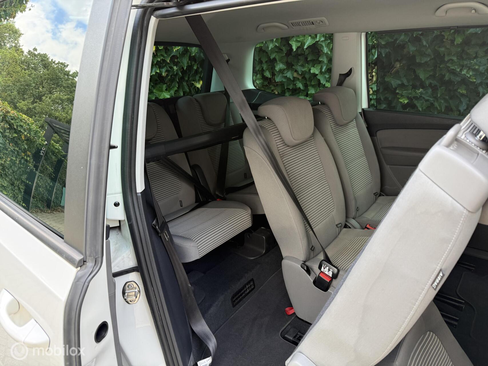 Foto van Seat Alhambra