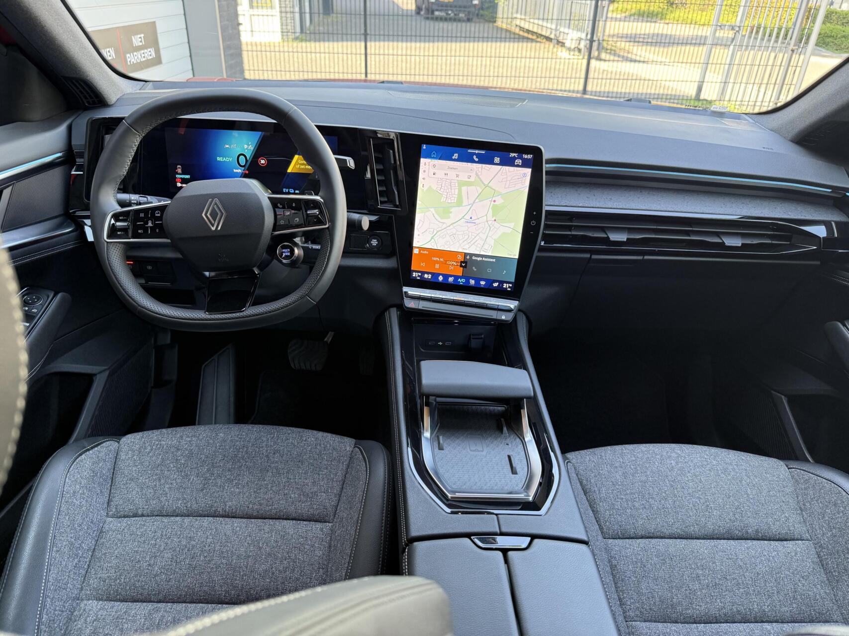 Foto van Renault Rafale