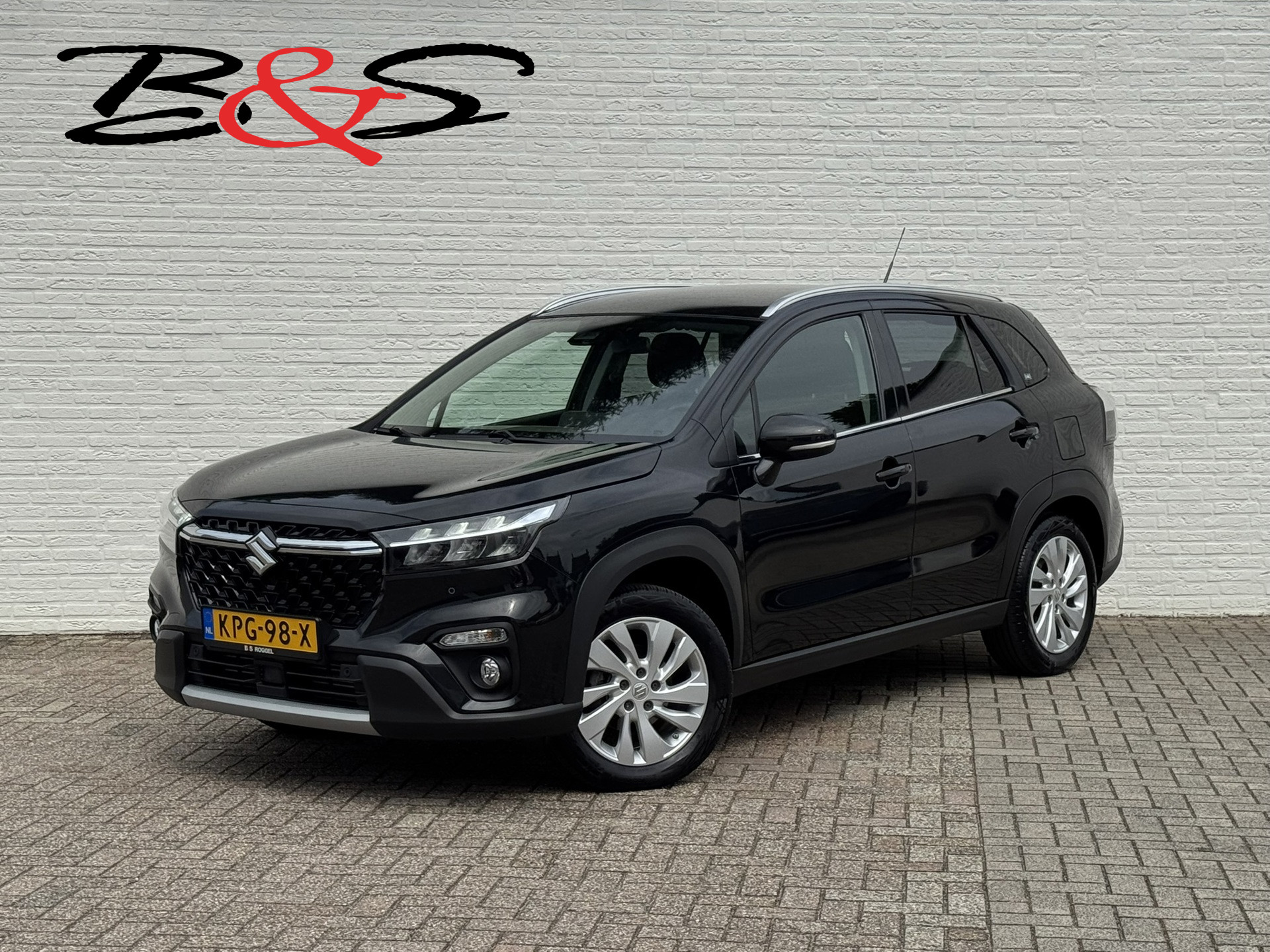 Suzuki S-cross 1.4 Boosterjet Comfort Smart Hybrid  Trekhaak Afn. Camara Clima Carplay PDC voor en achter 2023 - voorkant