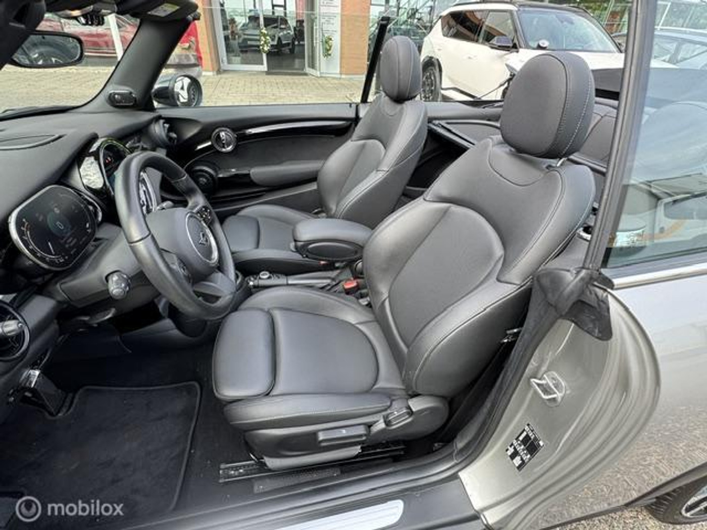 Foto van Mini Cabrio