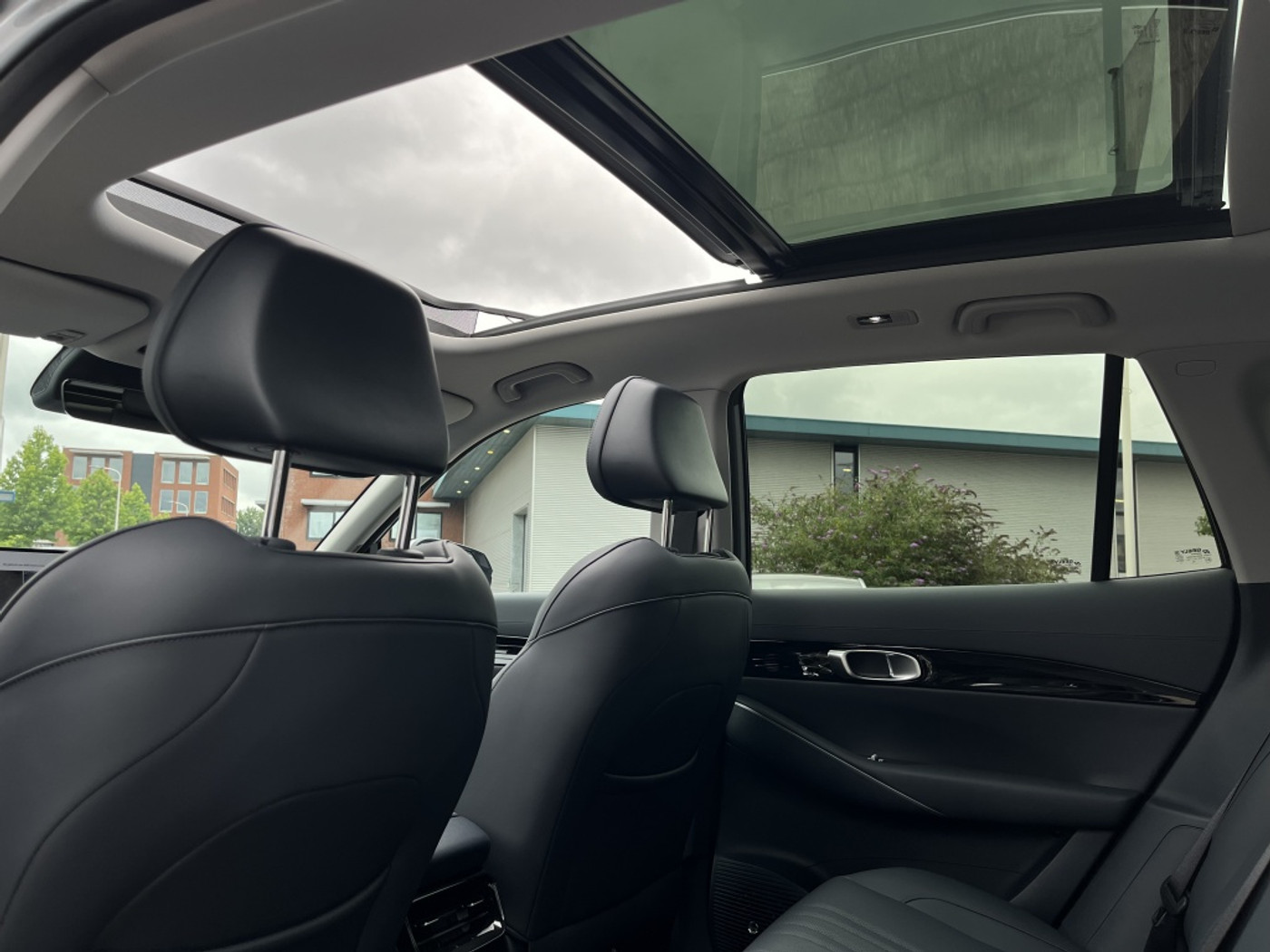 Foto van Geely E5