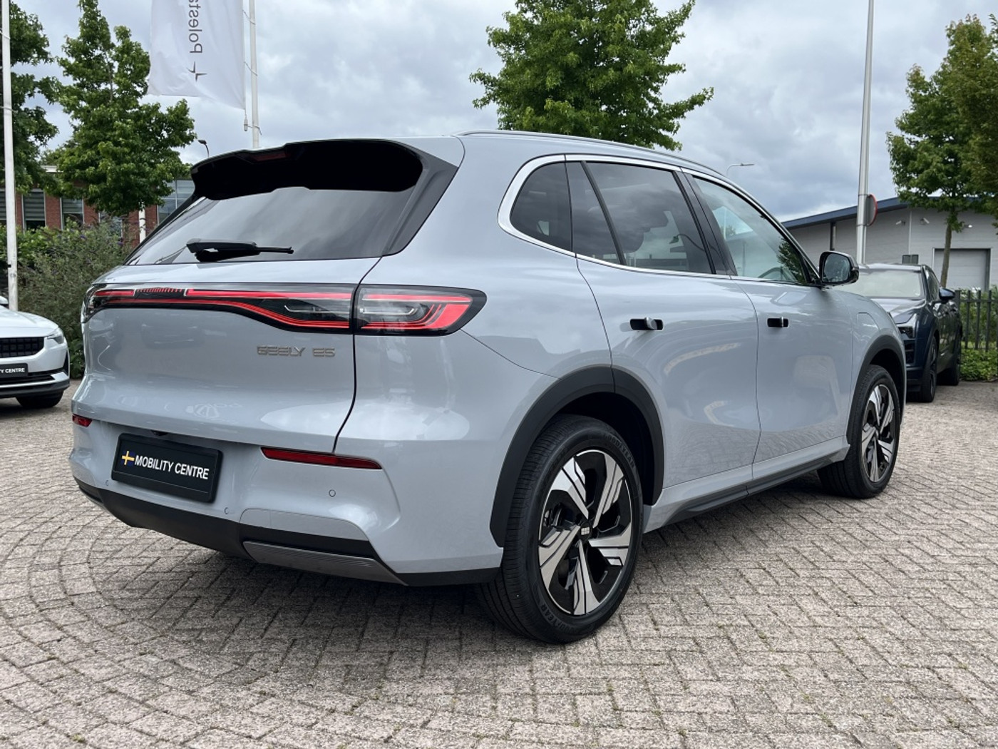 Foto van Geely E5