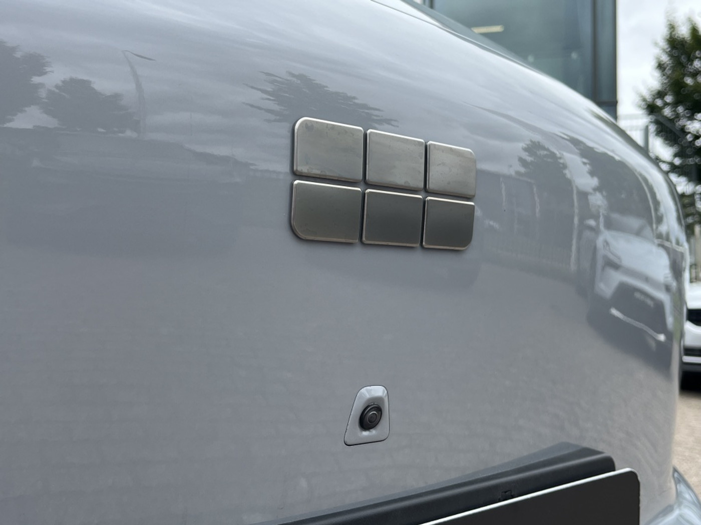 Foto van Geely E5