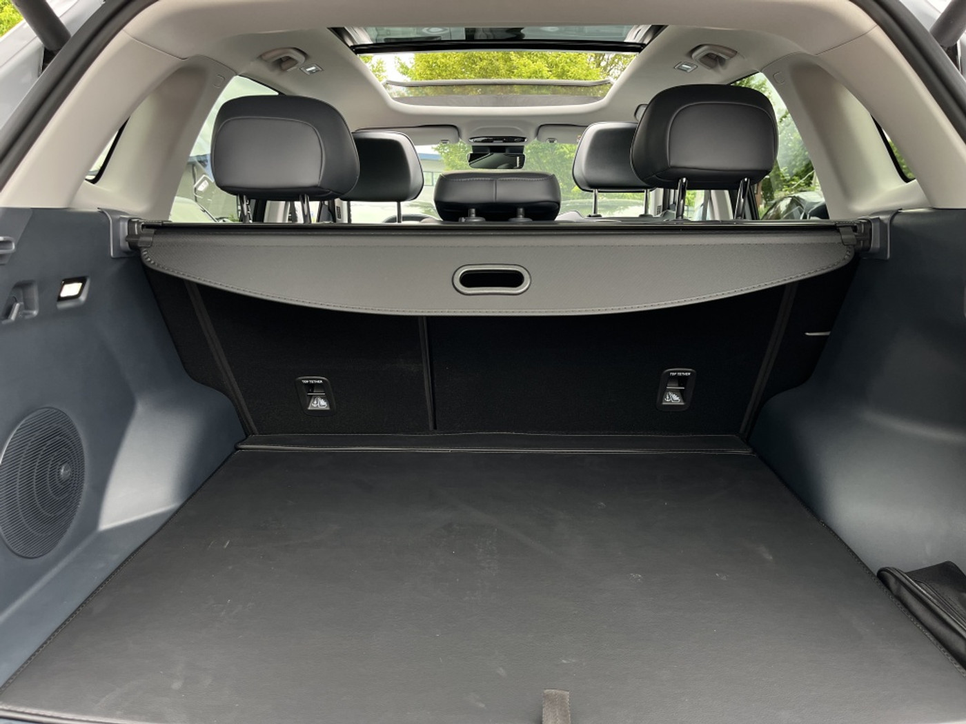 Foto van Geely E5