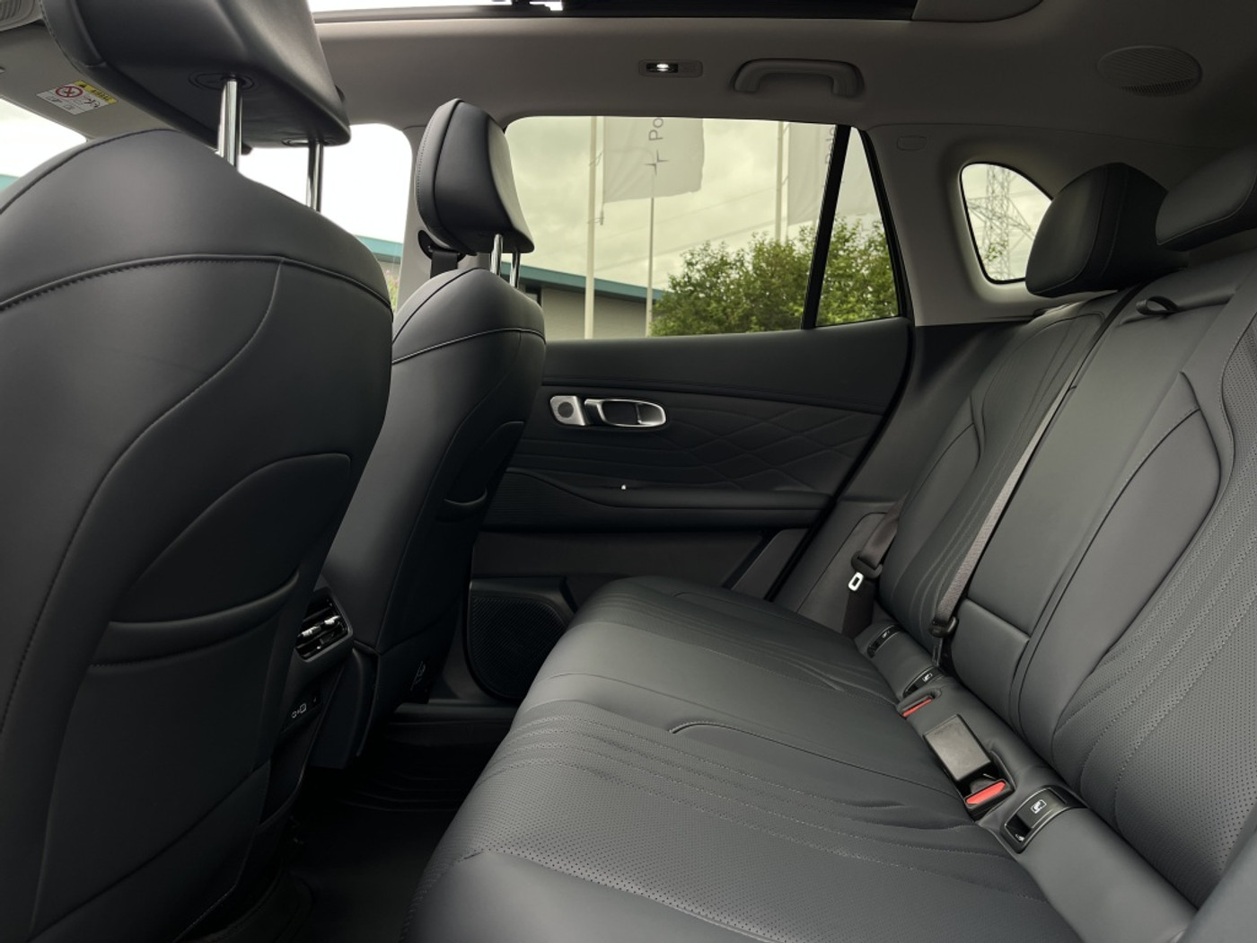 Foto van Geely Starray Em-i