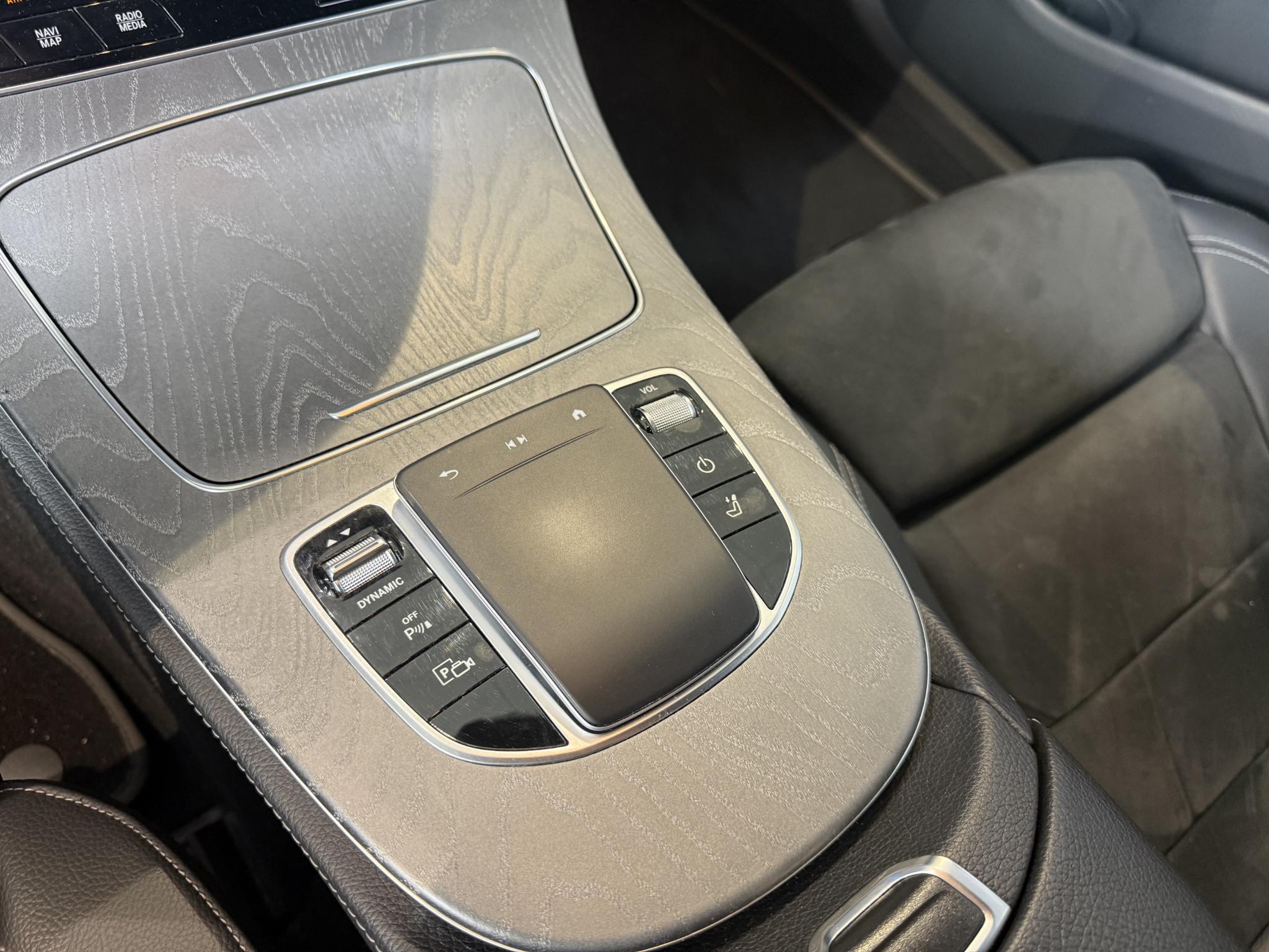 Foto van Mercedes-Benz E-klasse Estate