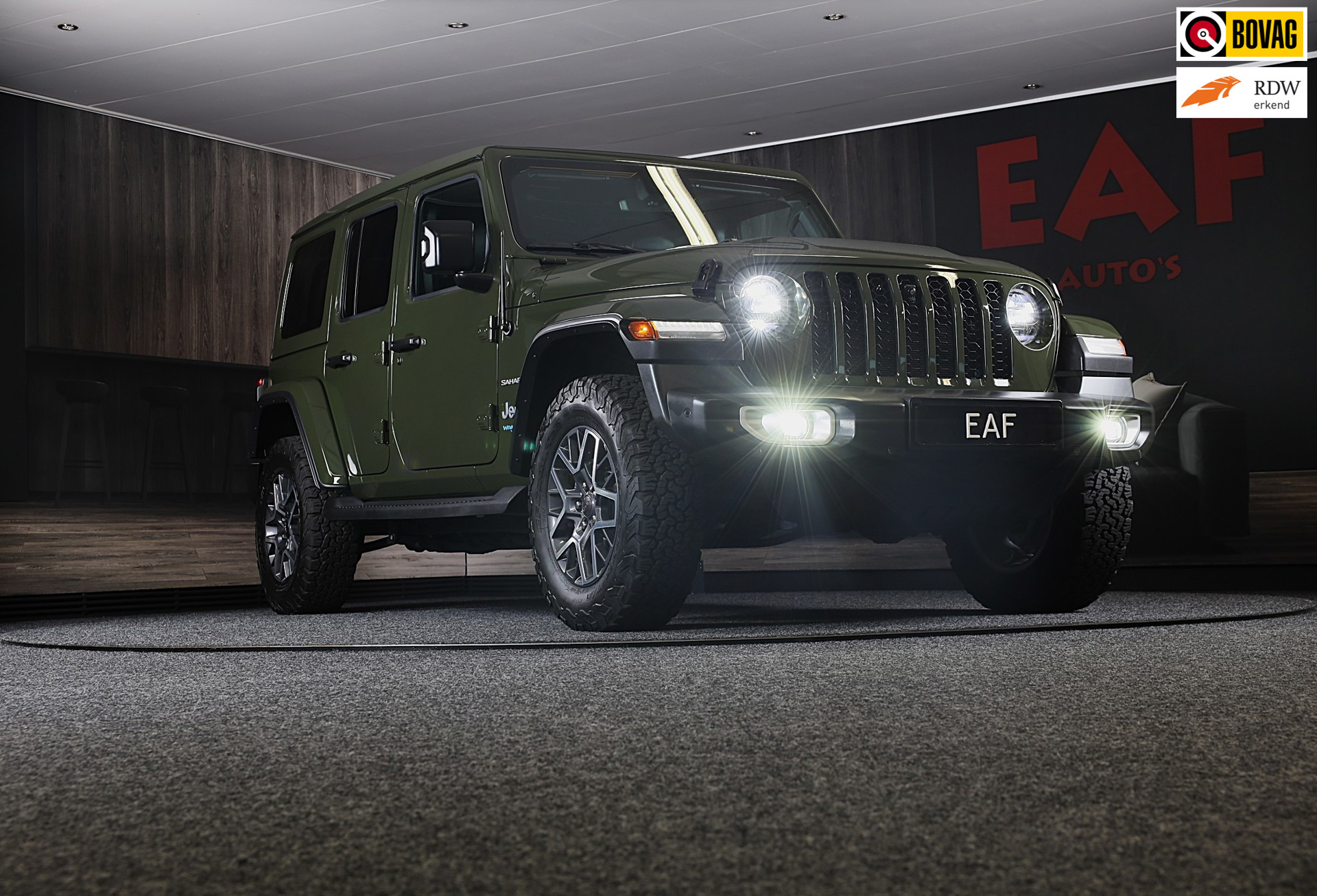 Jeep Wrangler Unlimited 4xe 380 Sahara / 360 Camera / Leder / Navi / Ecc / Elek Pakket / Led / Pdc / 18 Inch / TOPSTAAT 2022 - voorkant