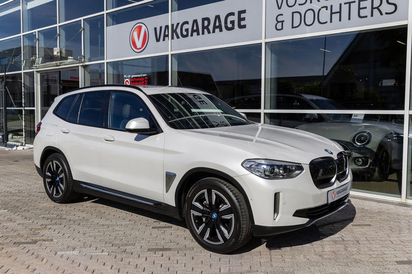 Foto van BMW Ix3