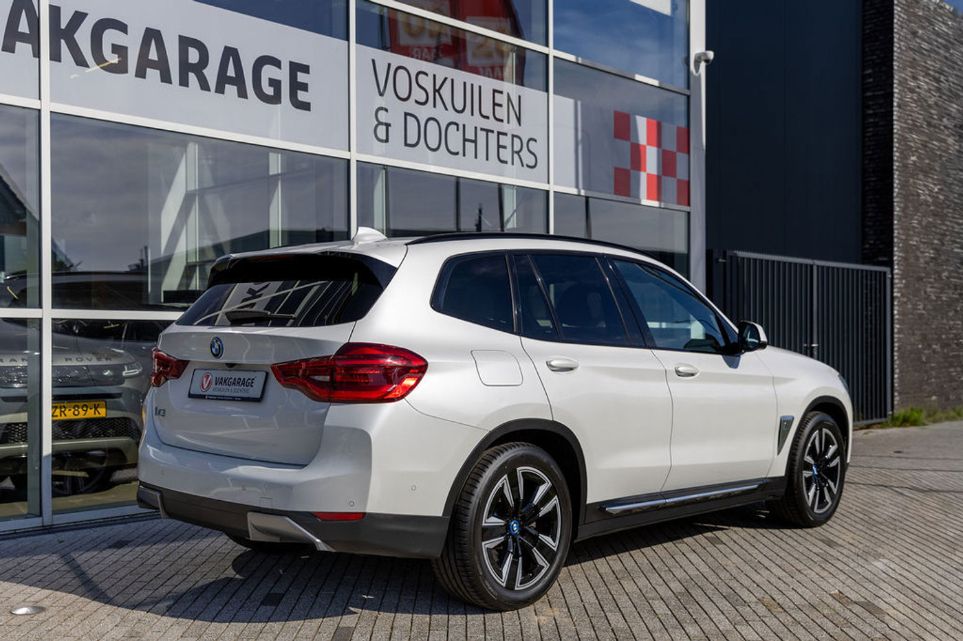Foto van BMW Ix3