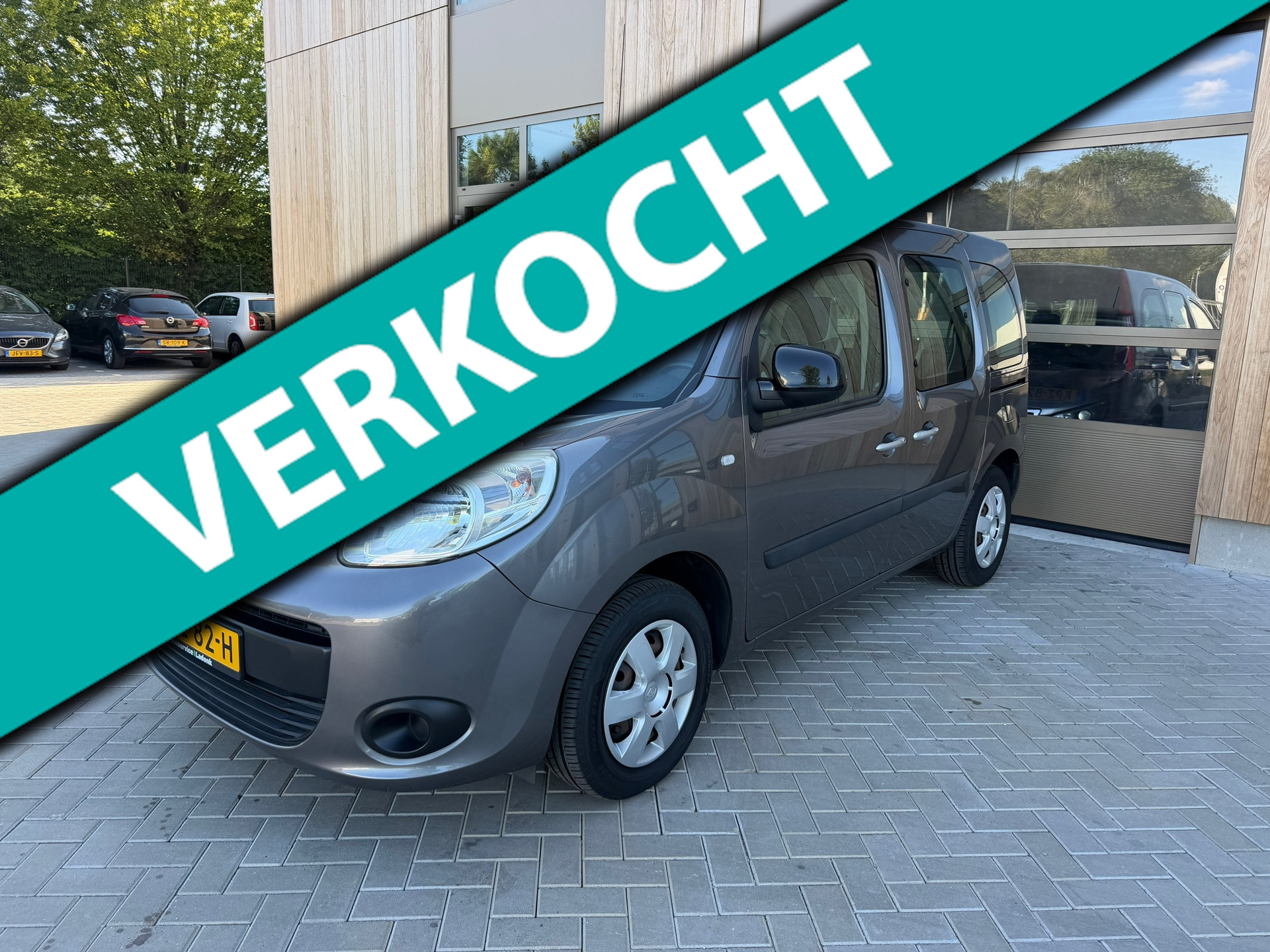 Renault Kangoo Family 1.2 TCe Expression Start&Stop 5drs|Airco|Nieuwe APK 2014 - voorkant