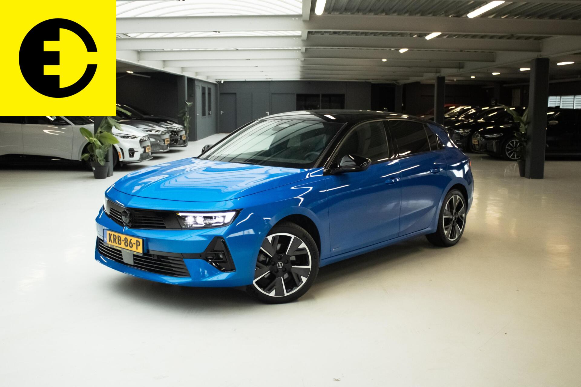 Opel Astra Electric 54 kWh | SOH 95,9% | Panorama dak | Stuurverwarming 2023 - voorkant