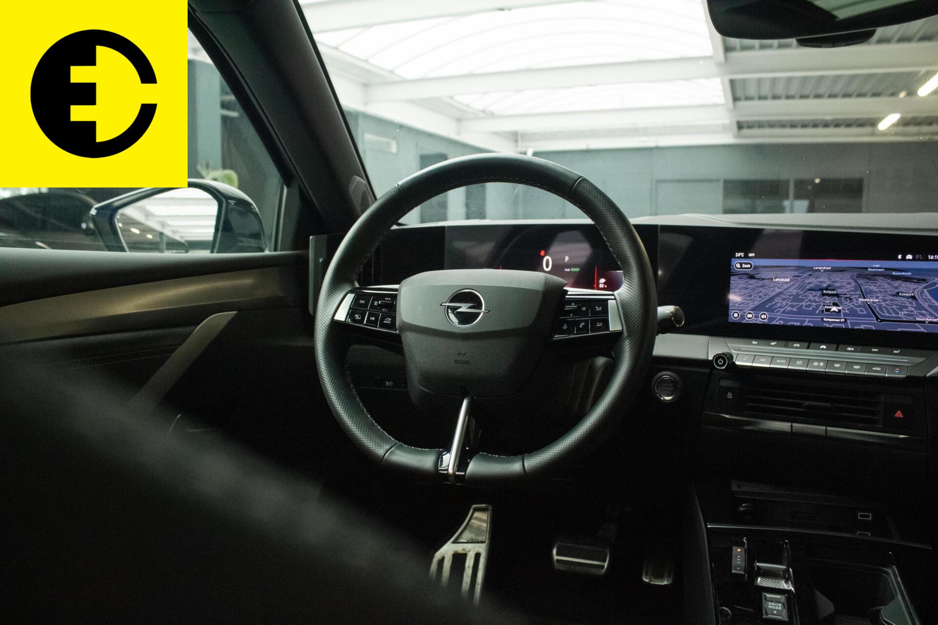 Foto van Opel Astra Electric