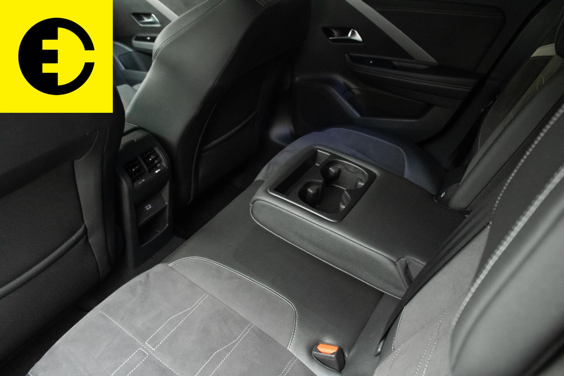 Foto van Opel Astra Electric