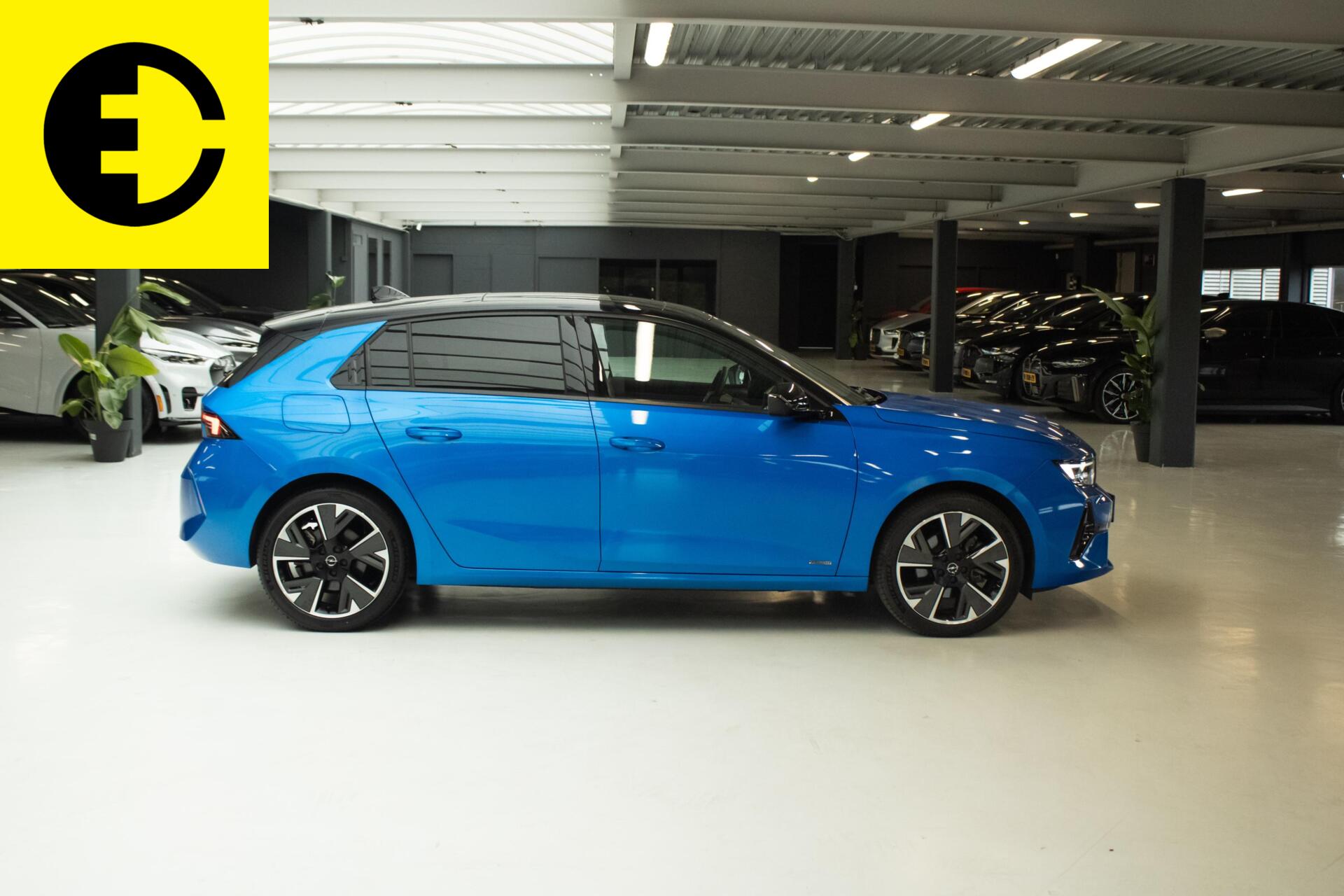 Foto van Opel Astra Electric