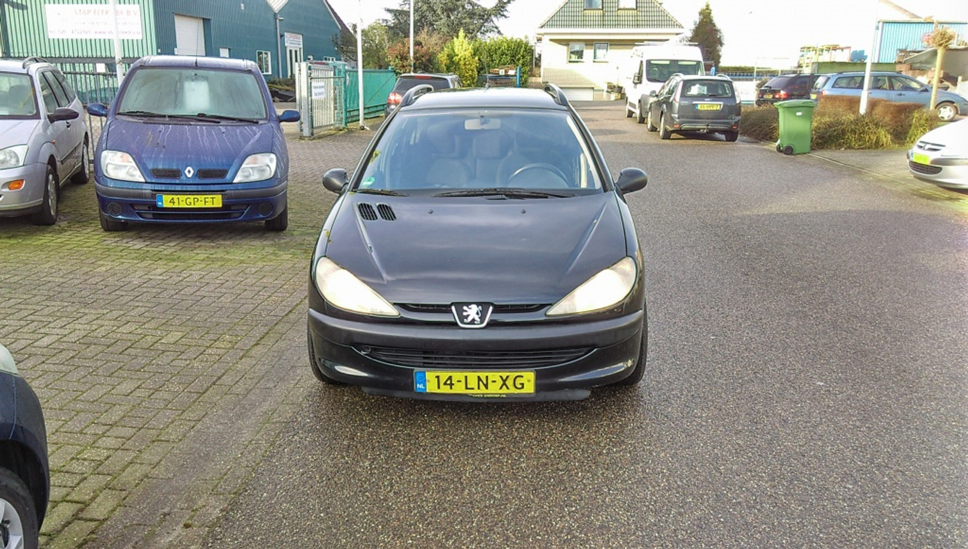Foto van Peugeot 206 SW