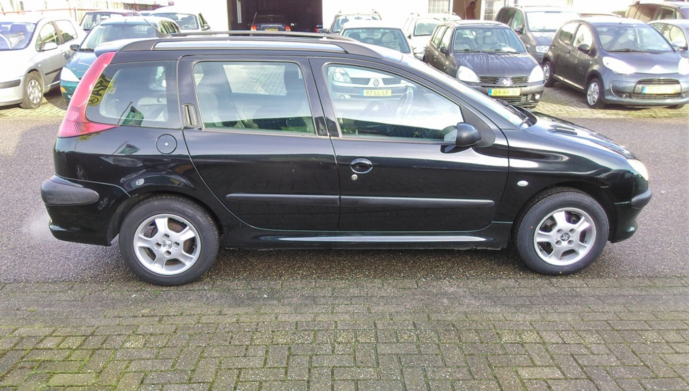 Foto van Peugeot 206 SW