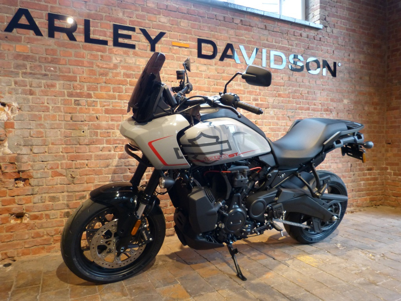 Foto van Harley-davidson Adventure Touring