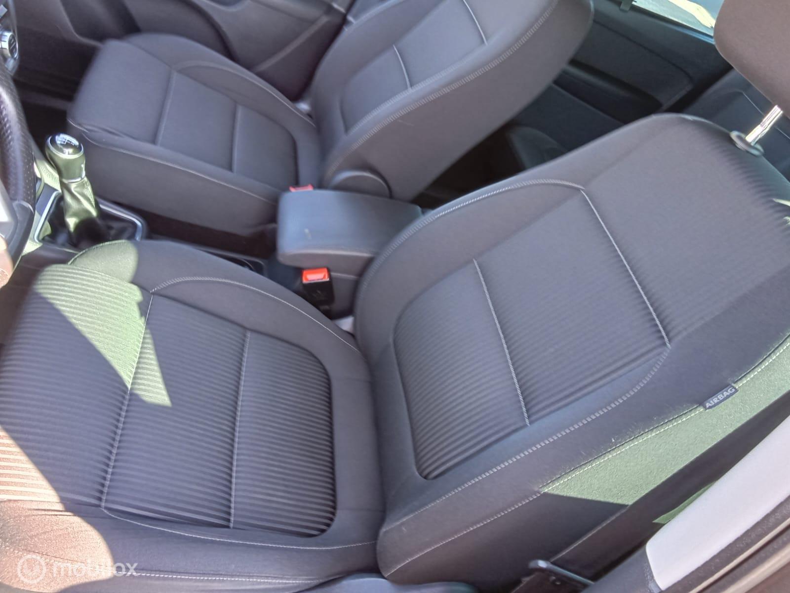 Foto van Seat Alhambra