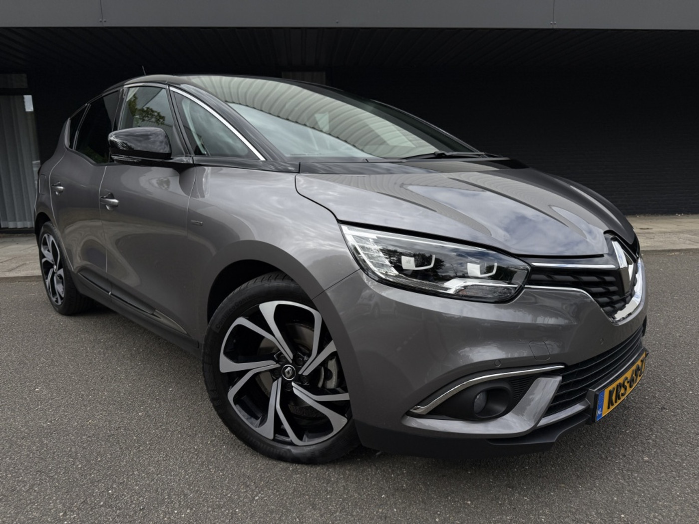 Renault Scénic 1.3 TCe Bose 2018 - voorkant