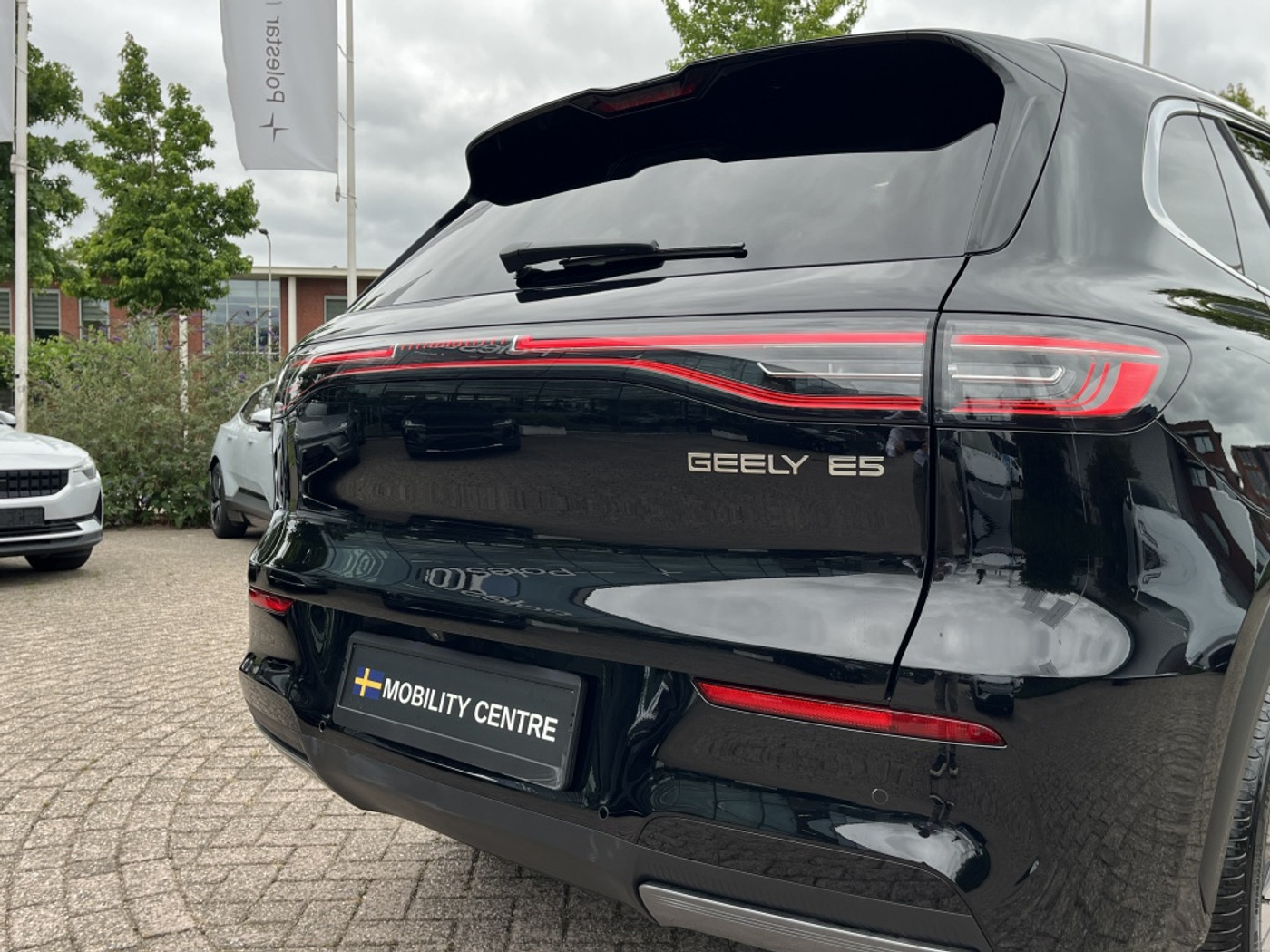 Foto van Geely E5